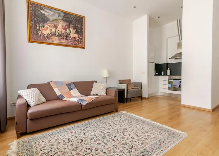 Riverside Palace Apartments